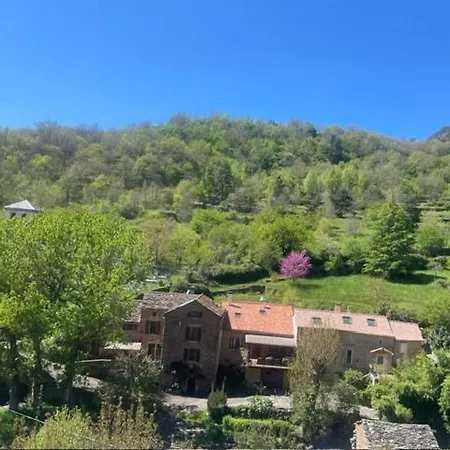 בית נופש Maison De Village Sud Aveyron Montjaux