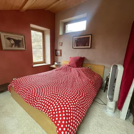 בית נופש Maison De Village Sud Aveyron *